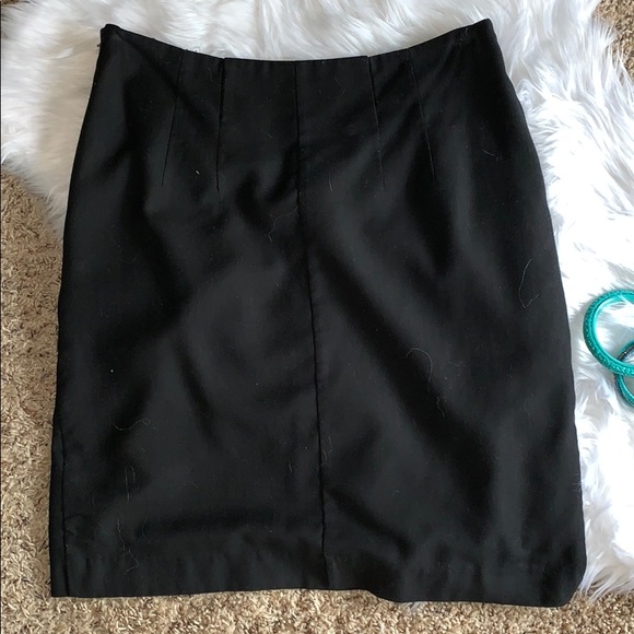 Black Pencil Skirt with Pockets - Picture 6 of 6